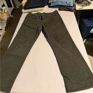 34 Heritage Charisma 34x29.5